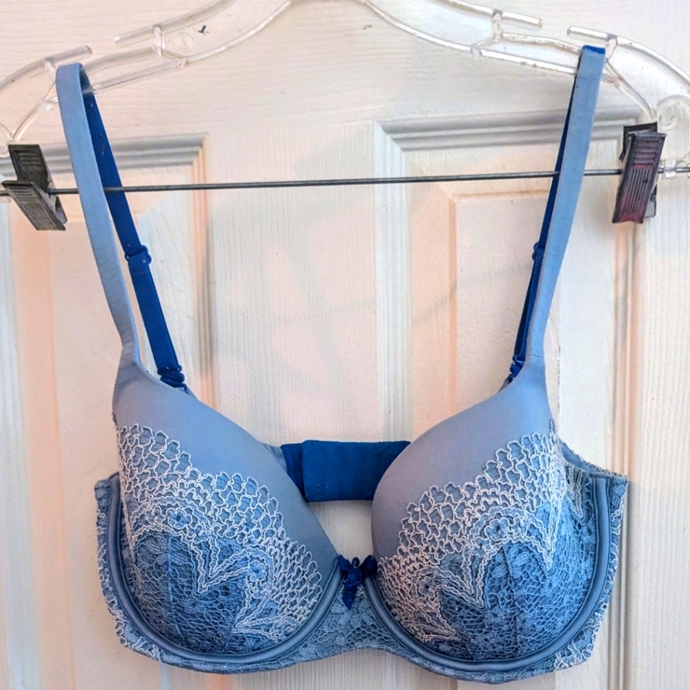 Victoria's Secret Body By VS Blue Lace Lined Demi Bra